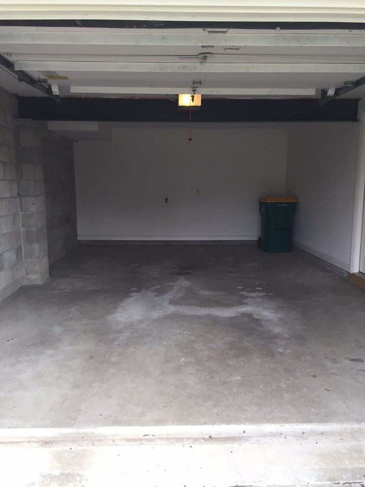 3084 Meadowbrook Court - Photo 3 of 35