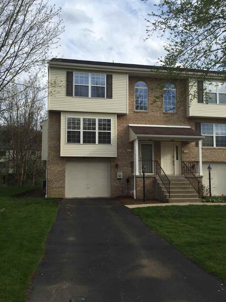 3084 Meadowbrook Court, Gibsonia, PA 15044 3 Bedroom House for 1,450/month Zumper