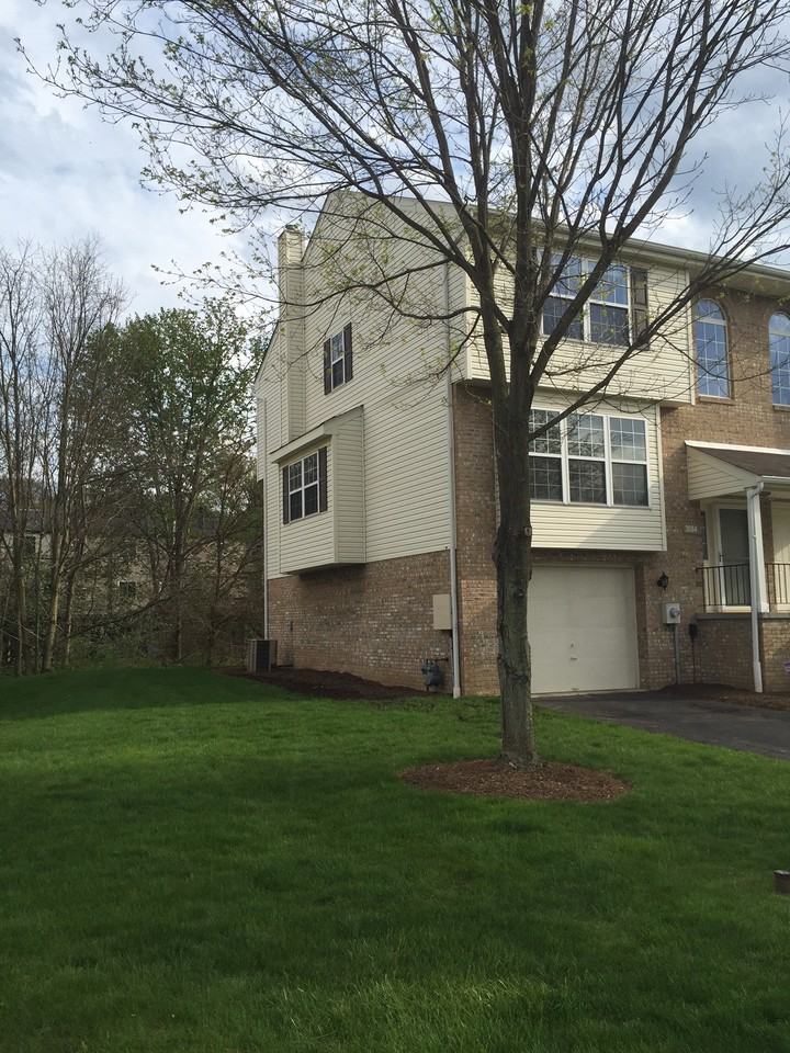 3084 Meadowbrook Court - Photo 2 of 35