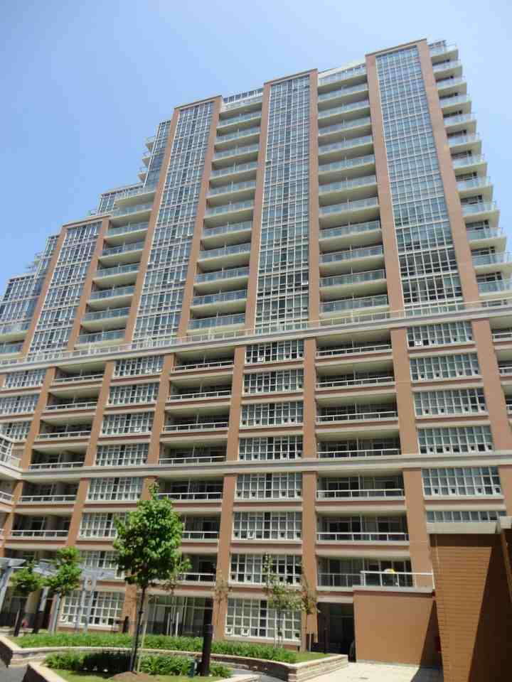 85 East Liberty Street #921 - Photo 2 of 18