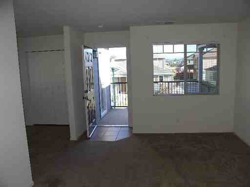 2464 Avignon Cir - Photo 2 of 11