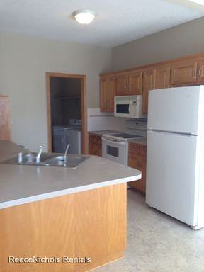 14705 S Blackfoot Dr - Photo 3 of 24