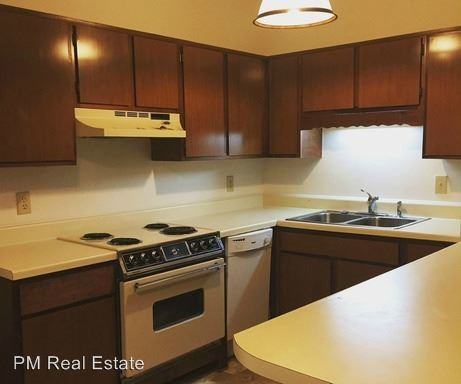 2539 Flint Dr #B12 - Photo 2 of 4