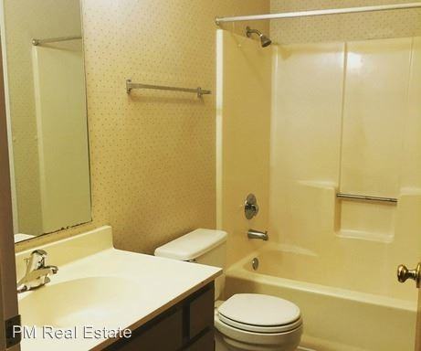 2539 Flint Dr #B12 - Photo 3 of 4