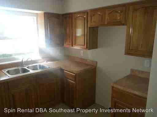 1205 E Holland Ave - Photo 3 of 18
