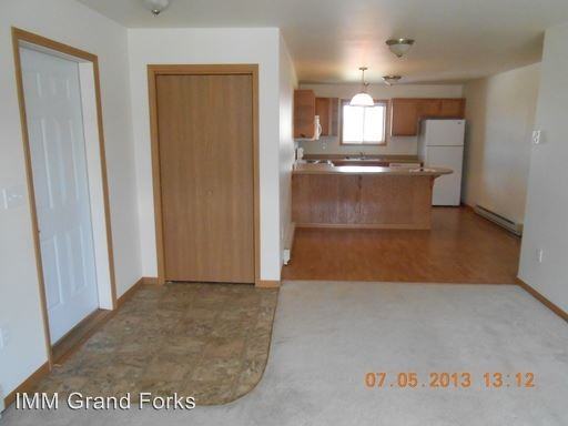 1610 Spruce Dr NE - Photo 3 of 8