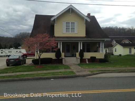 839 Barbara St - Photo 2 of 22