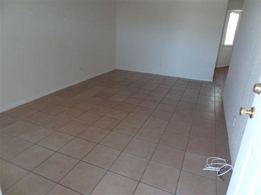 10748 Texarkana Pl - Photo 3 of 21