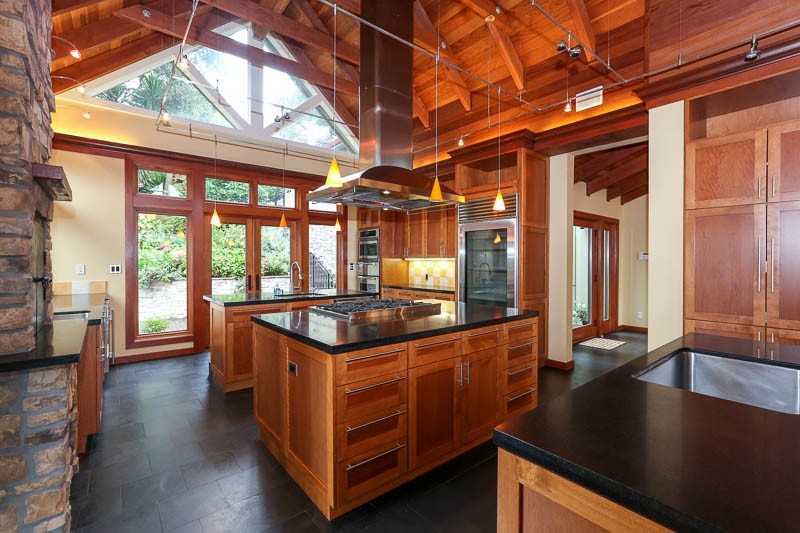 45 Spring Ln - Photo 2 of 9