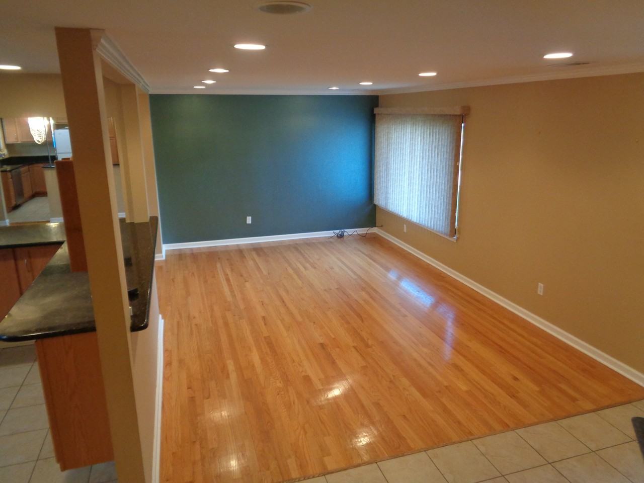 23980 Edinburgh St - Photo 3 of 20