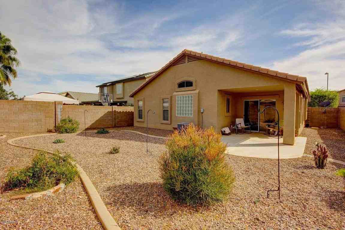 16620 W Ironwood St - Photo 3 of 30