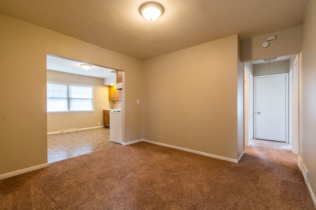 1505 113th Ave - Photo 3 of 9