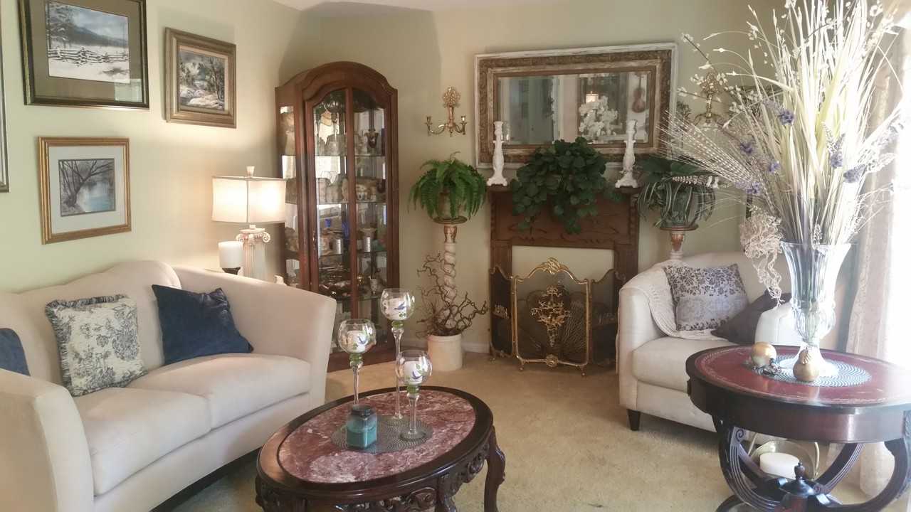 2414 Blue Ridge Dr - Photo 2 of 15