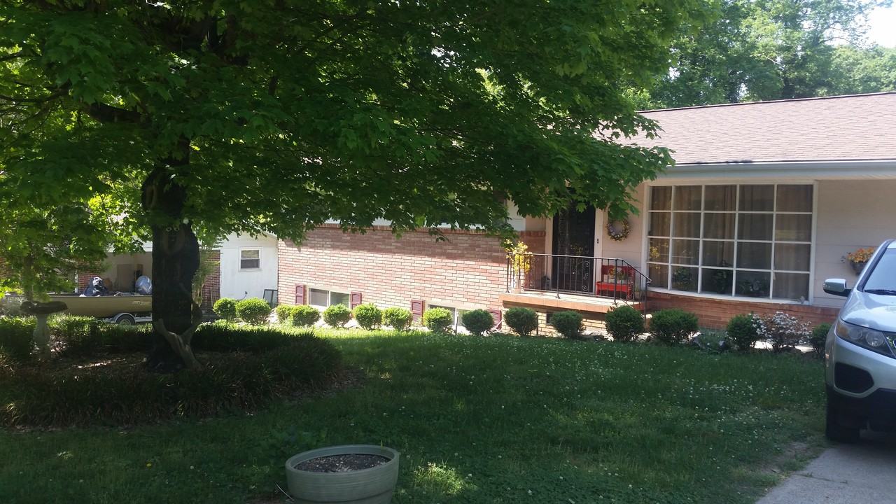 2414 Blue Ridge Dr - Photo 3 of 15