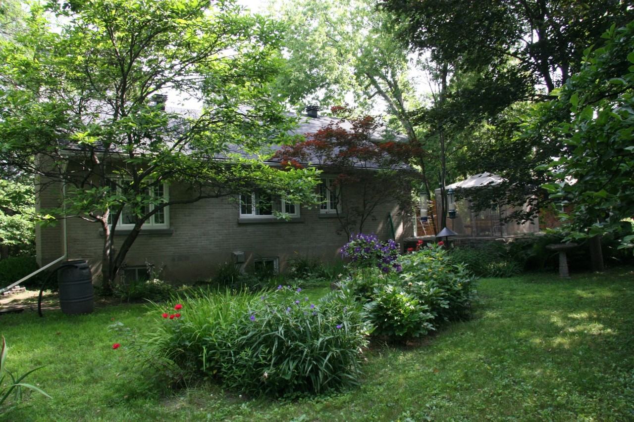 3712 Revelstoke Drive - Photo 3 of 10