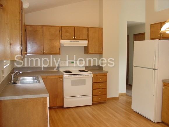 5068 Vernon Ave - Photo 3 of 8