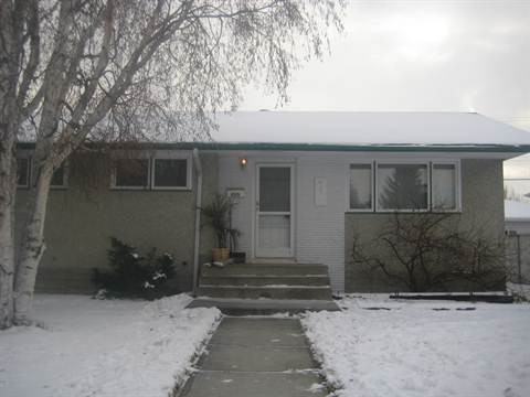 4519 104A Ave NW - Photo 2 of 8