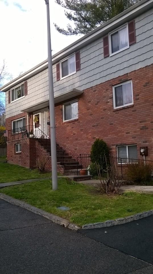 32 Haynes Avenue - Photo 3 of 8