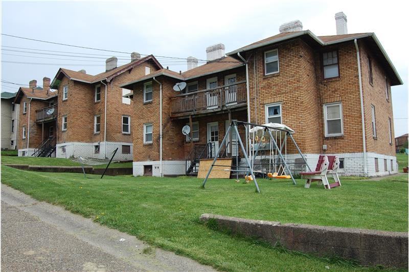 502 Logan Ave - Photo 2 of 13