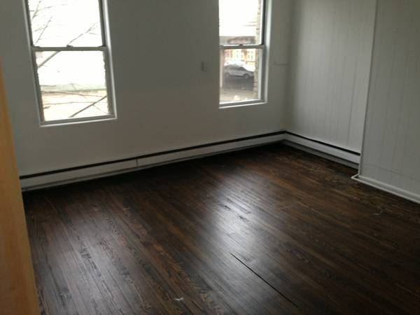 Greenpoint, Brooklyn - Photo 2 of 5