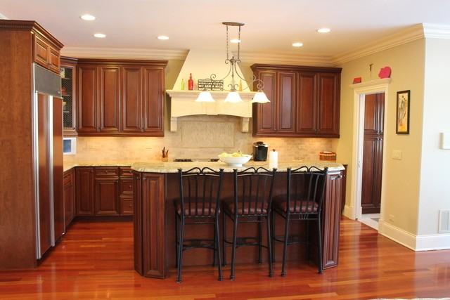 1041 Oak St - Photo 3 of 13