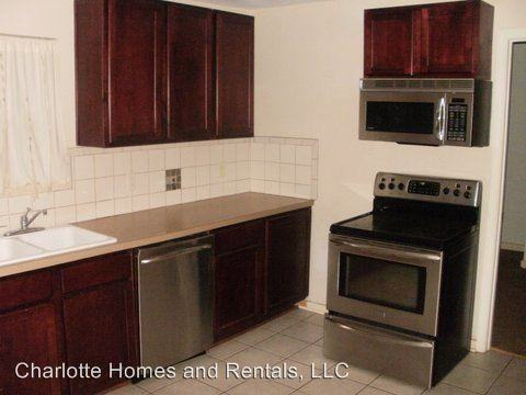 2705 Old Steele Creek Rd - Photo 2 of 6