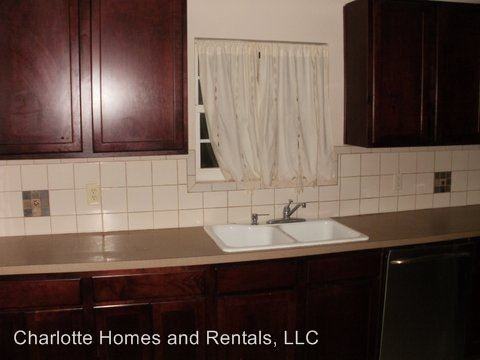 2705 Old Steele Creek Rd - Photo 3 of 6