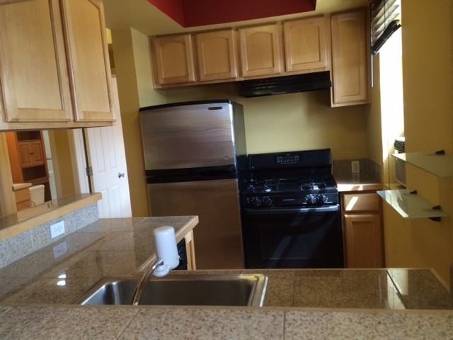 1629 Clarkson St #33