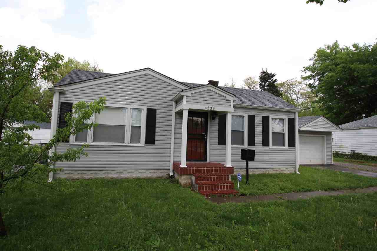 4239 Curtis Ave - Photo 2 of 16