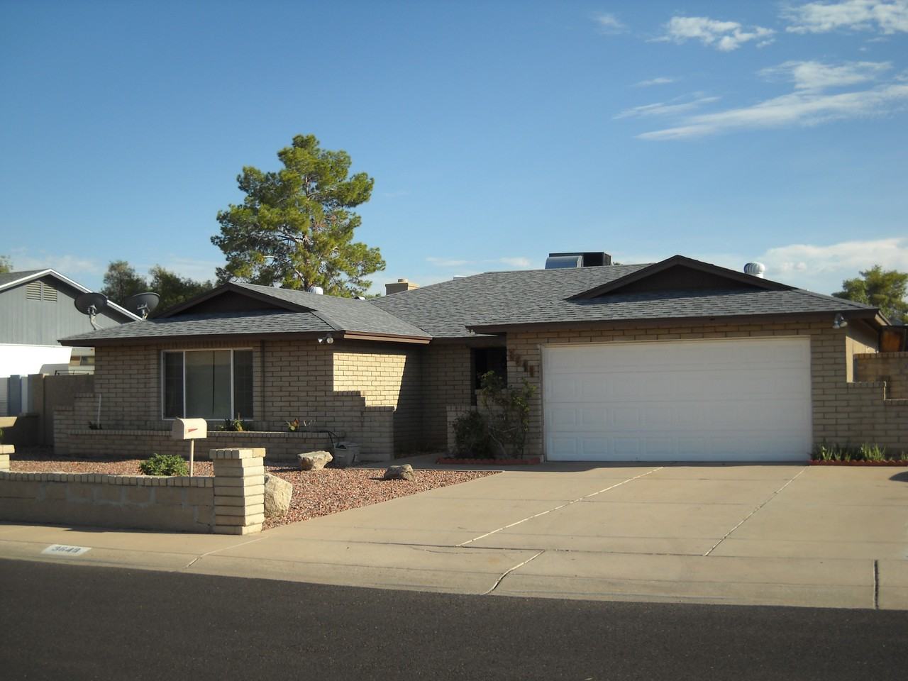 3649 W Angela Dr - Photo 2 of 22