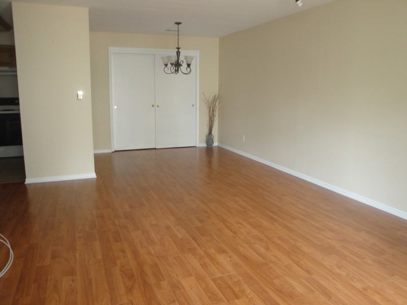 11 Pine Ct - Photo 2 of 12