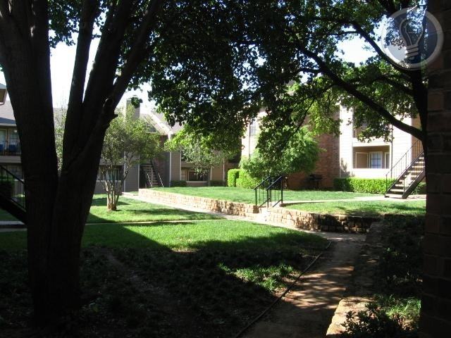 1407 Park Boulevard - Photo 3 of 10