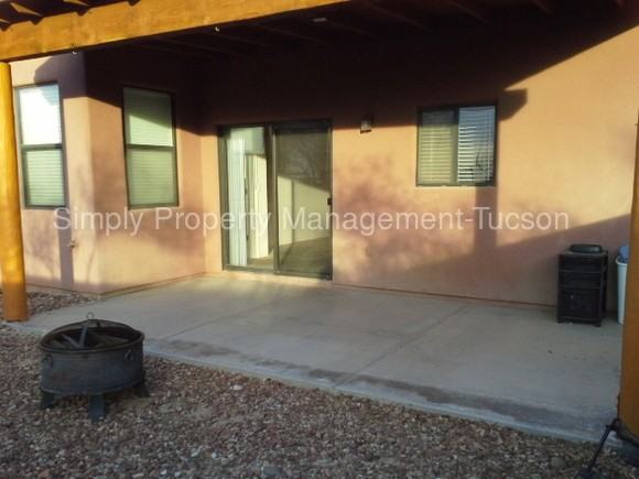 222 S Fresno Spring Way - Photo 2 of 13