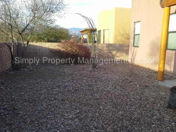 222 S Fresno Spring Way - Photo 3 of 13