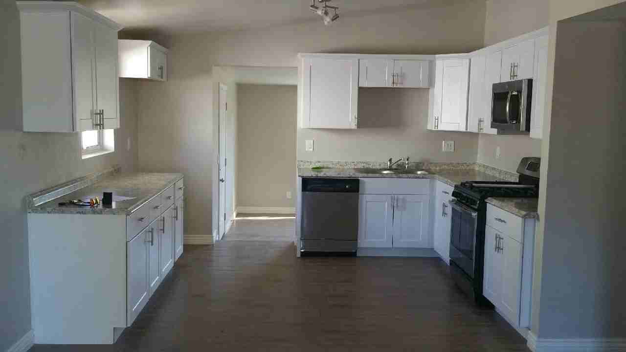 18 East Mac Iver Place - Photo 3 of 9