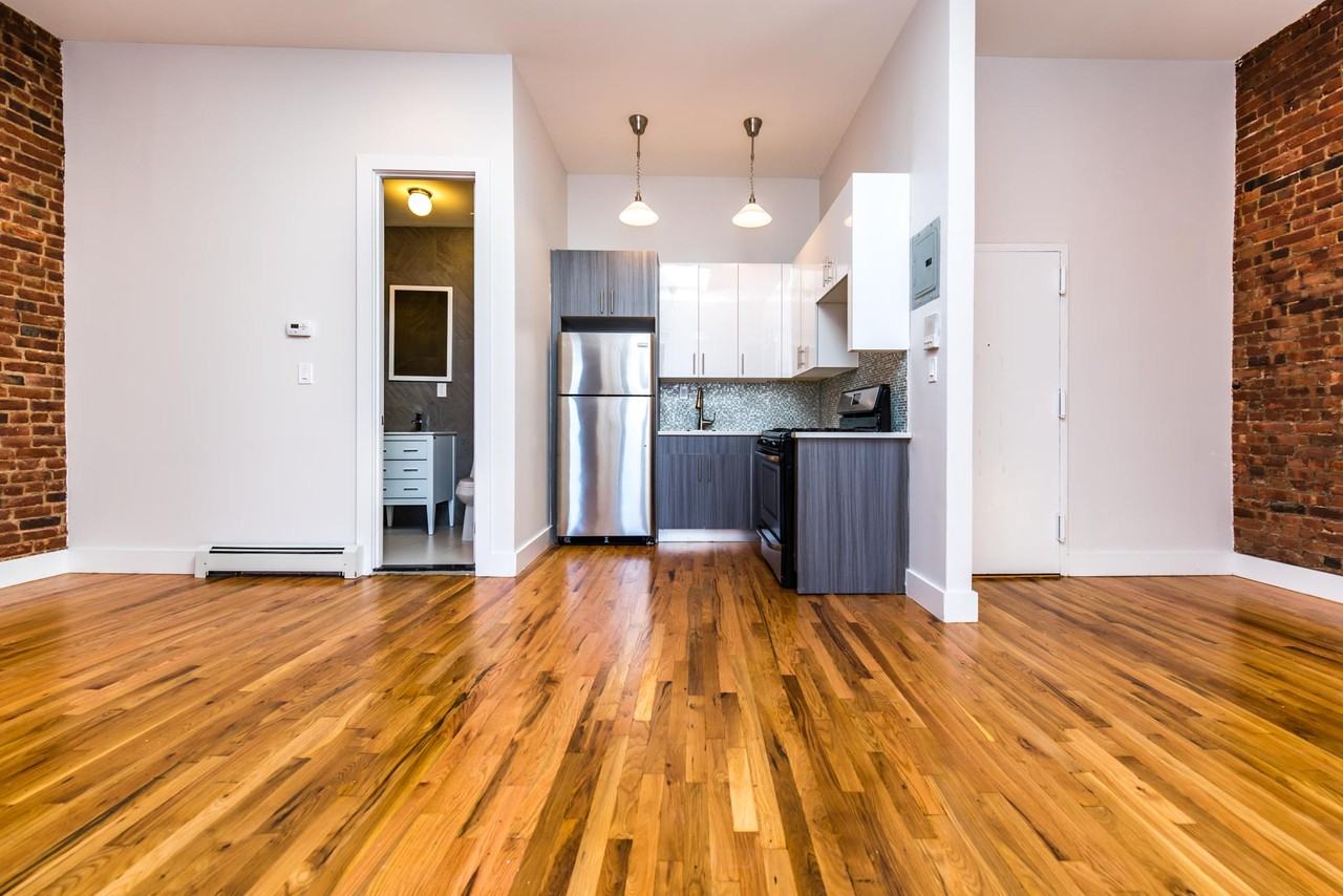 237 Stockholm Street #3R - Photo 2 of 9