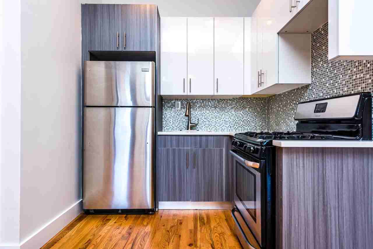 237 Stockholm Street #3R - Photo 3 of 9