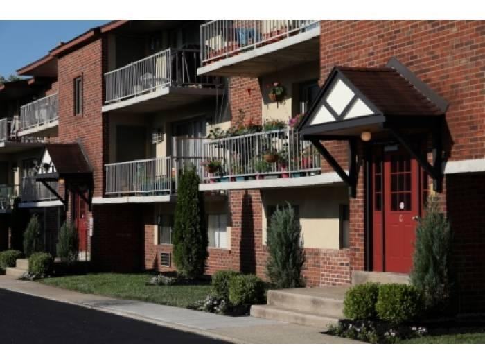 423 S Governor Printz Blvd, Tinicum Township, PA 19029 2 Bedroom Condo