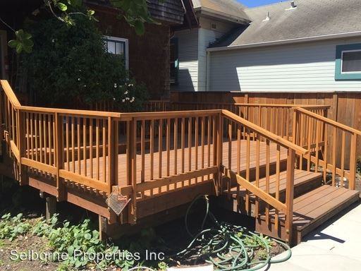 2231 Roosevelt Ave - Photo 2 of 13