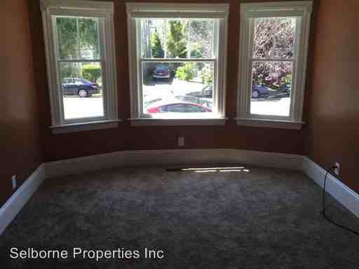 2231 Roosevelt Ave - Photo 3 of 13