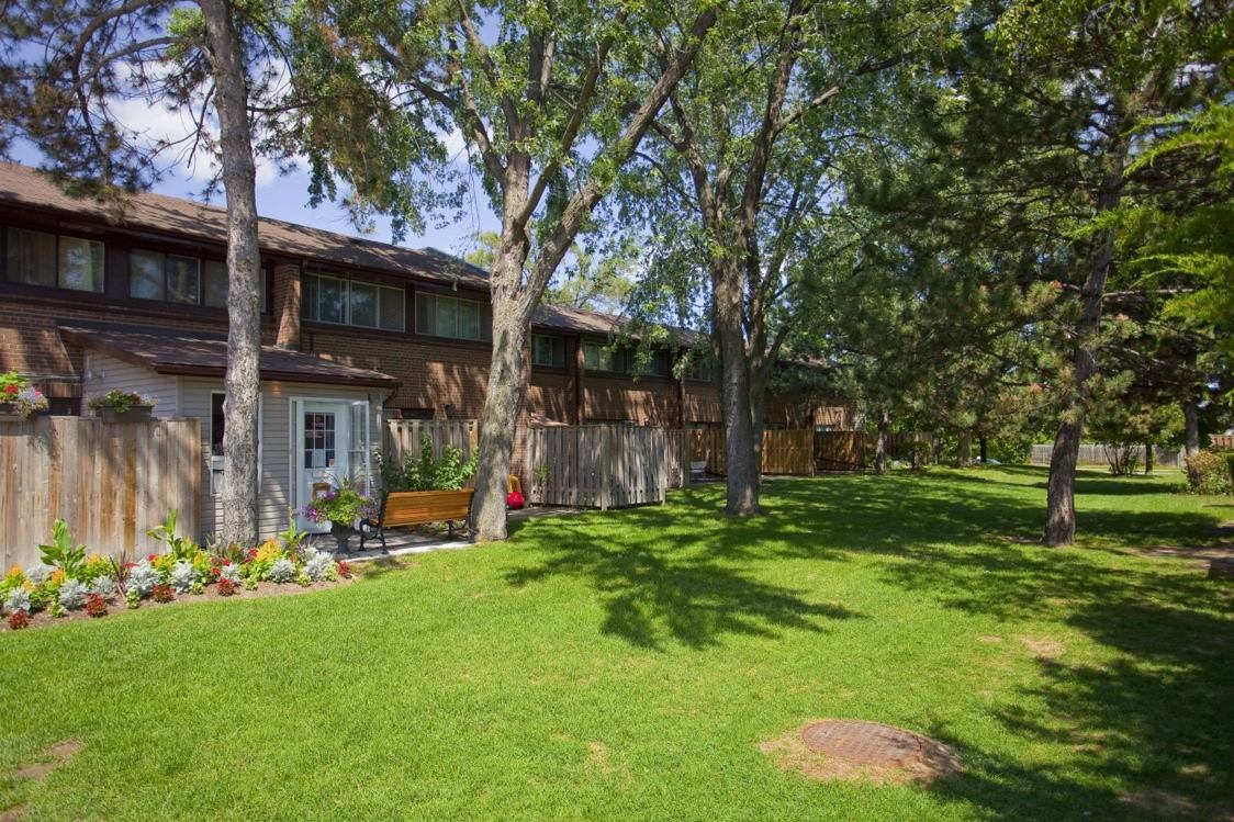 282 Silverstone Dr #106 - Photo 2 of 7