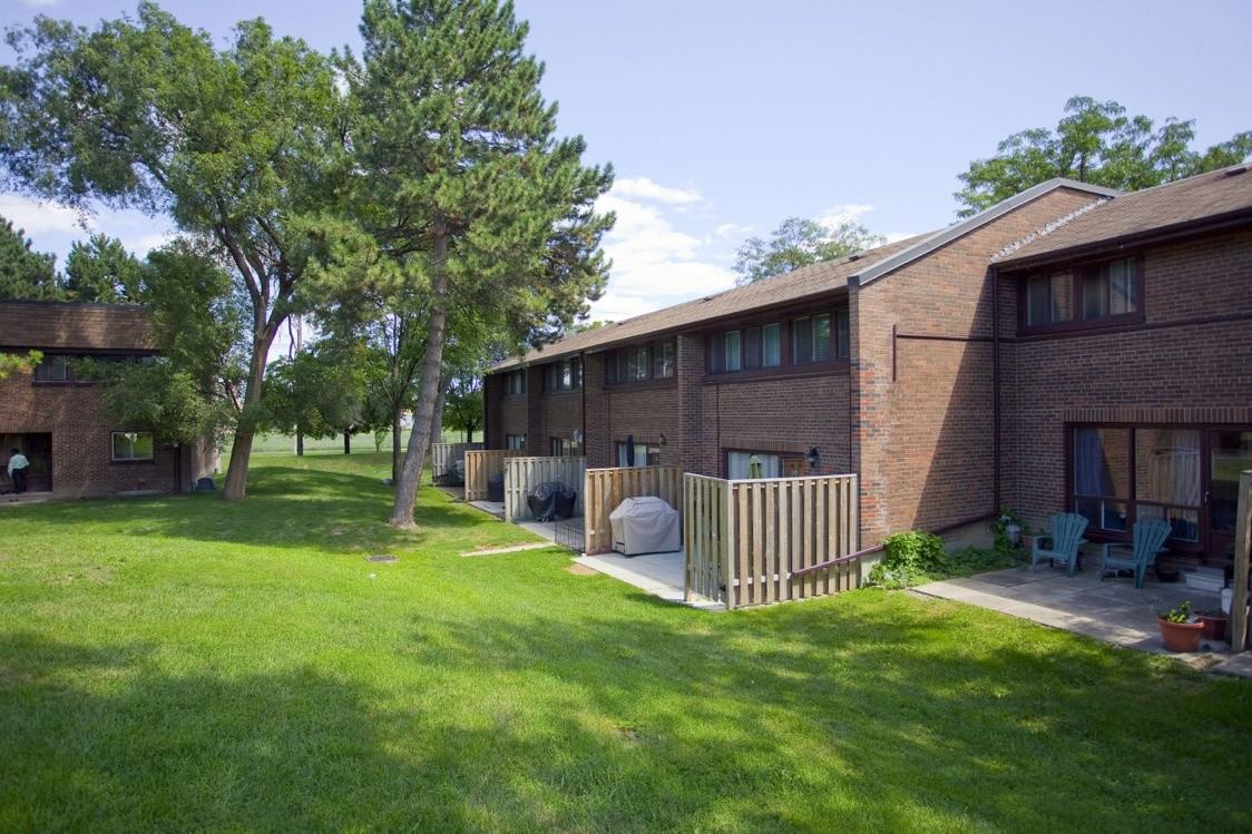 282 Silverstone Dr #106 - Photo 3 of 7