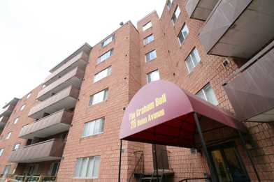 28 Helen Ave Brantford On N3t 1c7 3 Bedroom Apartment