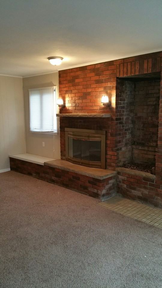 4337 7th St - Photo 2 of 7