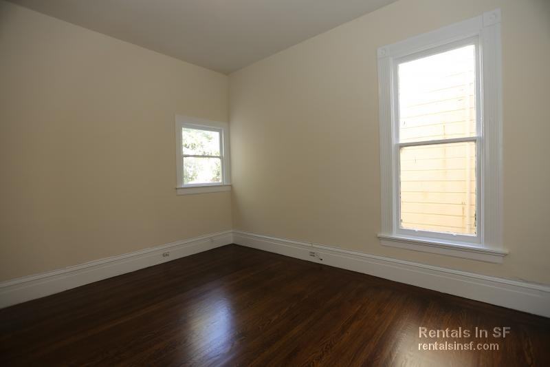 1036 Scott St - Photo 3 of 7