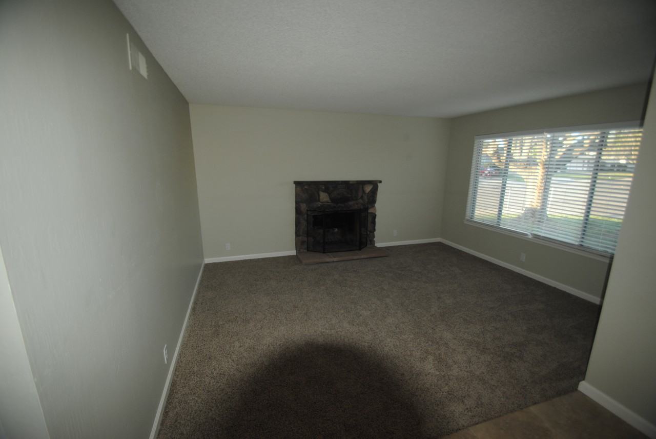 7000 Kilkenny Dr - Photo 3 of 6