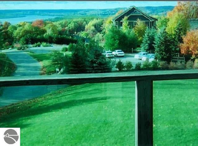 5666 N Crossover Dr #913 - Photo 3 of 11