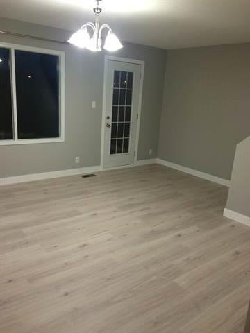 61 Donwood Dr - Photo 3 of 8