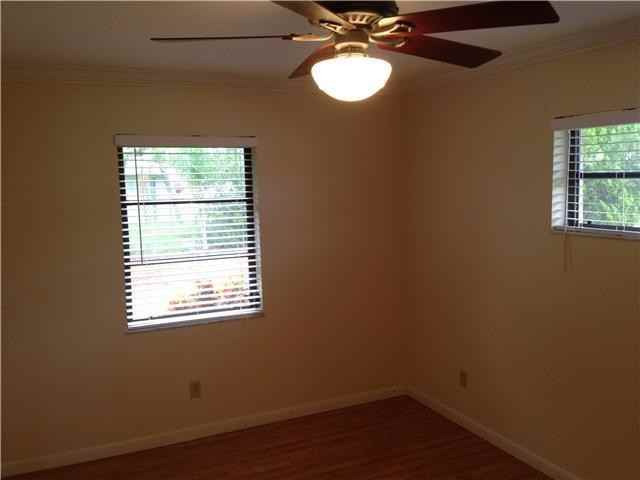 5603 Palm Dr - Photo 2 of 32