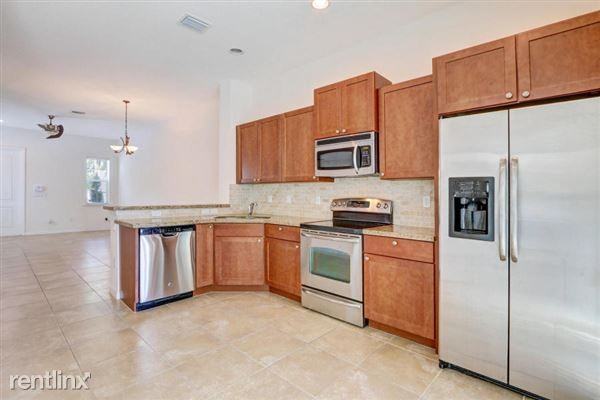 460 Lauren Pine Pl - Photo 3 of 6